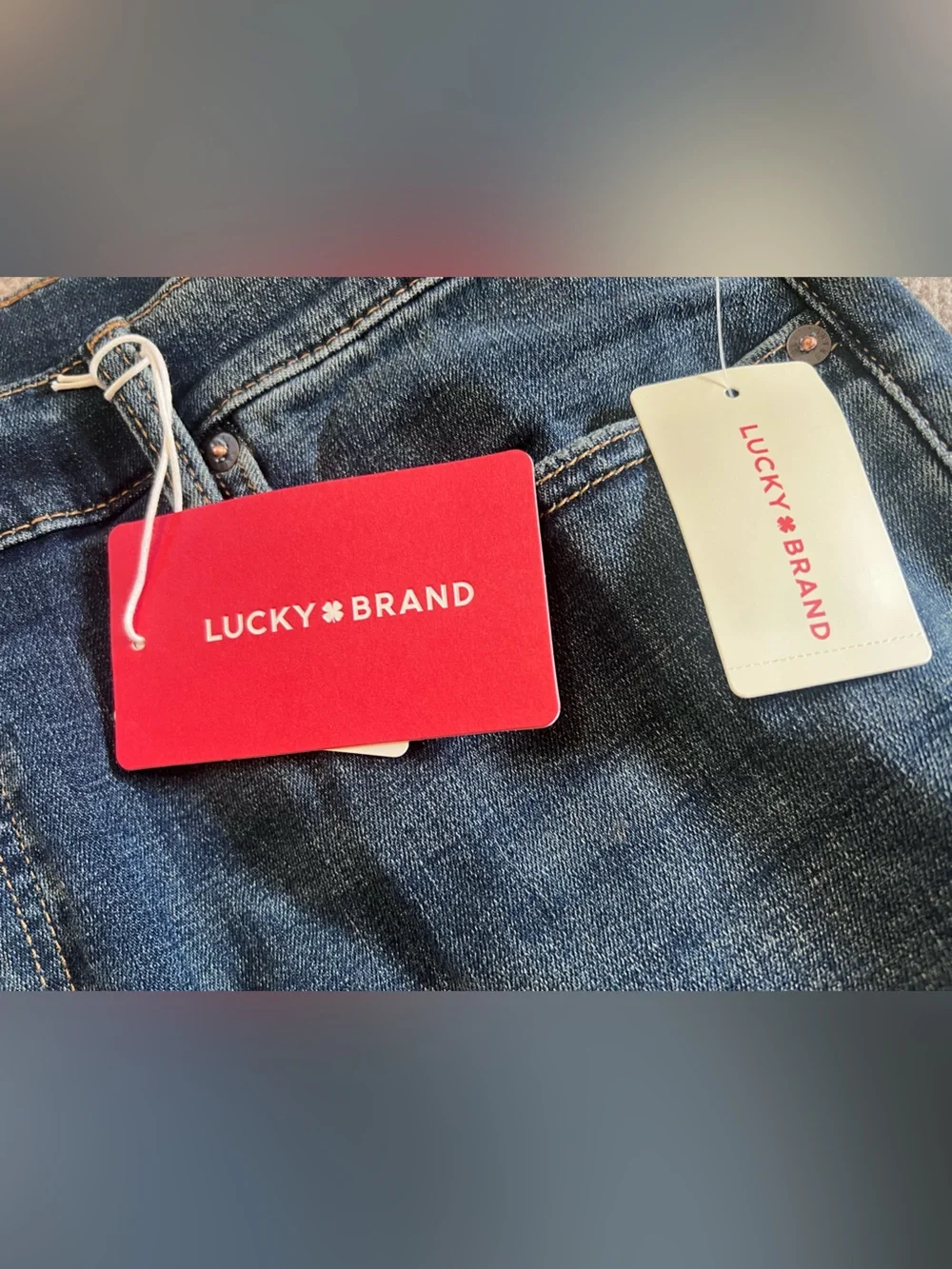 ✨NWT Lucky Brand Men's Classic Vintage Straight Jeans - Dark Blue 38x30